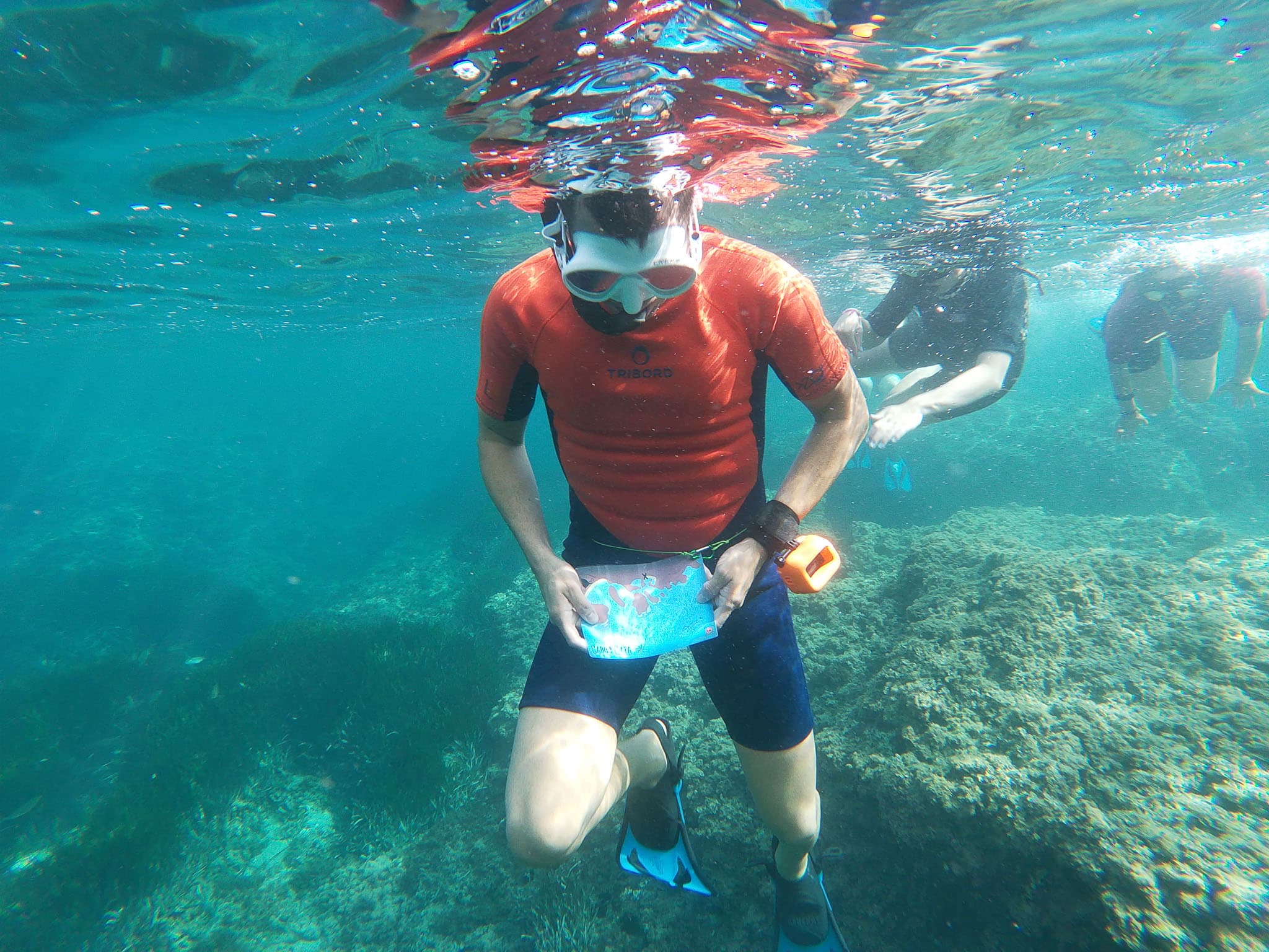 Búsqueda del tesoro submarina
